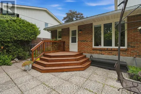 919 Plante Drive Ottawa ON K1V 9E3
