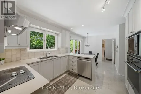 919 Plante Drive Ottawa ON K1V 9E3