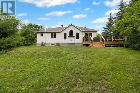 154 Catherine Avenue Beckwith ON K7C 4L5