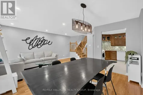 162 Dunbarton Court Ottawa ON K1K 4L6