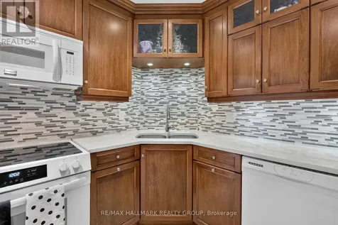 162 Dunbarton Court Ottawa ON K1K 4L6