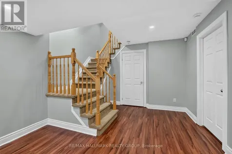 162 Dunbarton Court Ottawa ON K1K 4L6