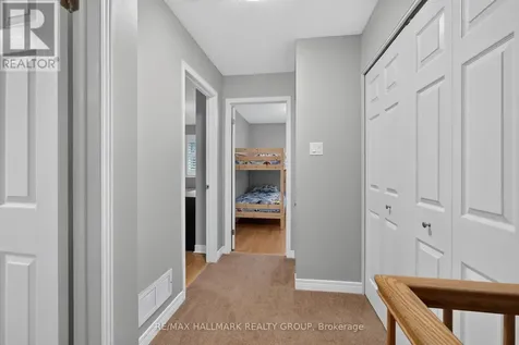 162 Dunbarton Court Ottawa ON K1K 4L6