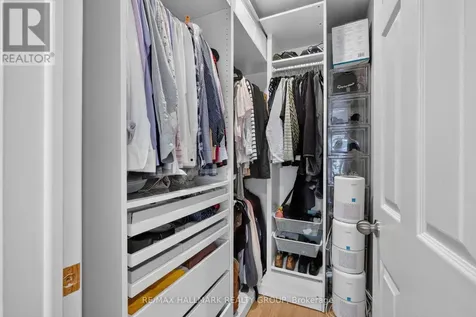 162 Dunbarton Court Ottawa ON K1K 4L6