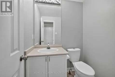 162 Dunbarton Court Ottawa ON K1K 4L6