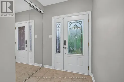 162 Dunbarton Court Ottawa ON K1K 4L6