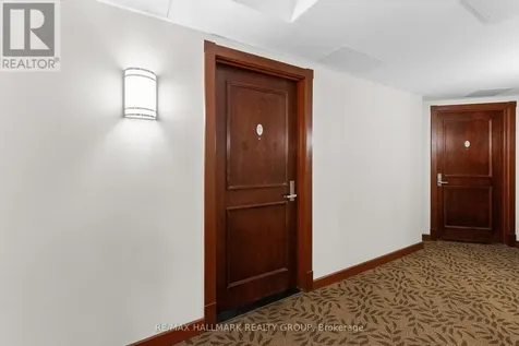 200 Rideau Street Ottawa ON K1N 5Y1