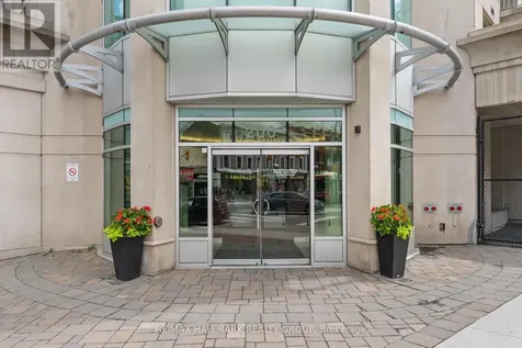 200 Rideau Street Ottawa ON K1N 5Y1
