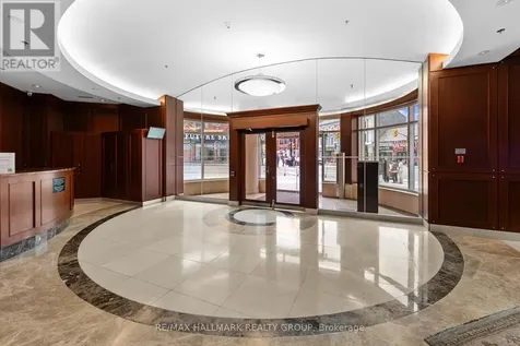 200 Rideau Street Ottawa ON K1N 5Y1
