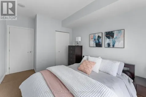 200 Rideau Street Ottawa ON K1N 5Y1