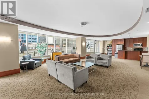 200 Rideau Street Ottawa ON K1N 5Y1
