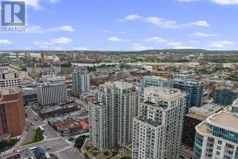 200 Rideau Street Ottawa ON K1N 5Y1