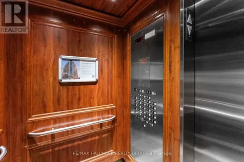 200 Rideau Street Ottawa ON K1N 5Y1