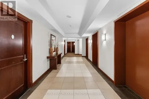 200 Rideau Street Ottawa ON K1N 5Y1