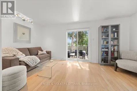 956 Cookshire Crescent Ottawa ON K4A 3K3