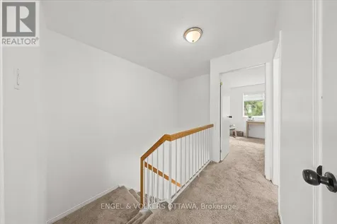 956 Cookshire Crescent Ottawa ON K4A 3K3