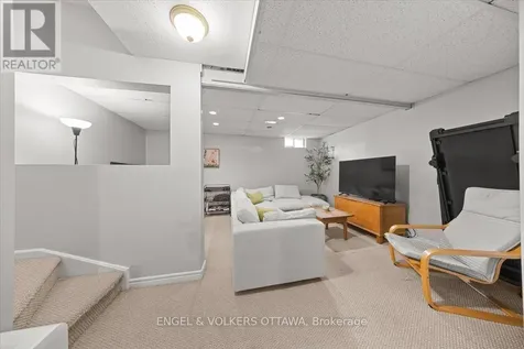 956 Cookshire Crescent Ottawa ON K4A 3K3