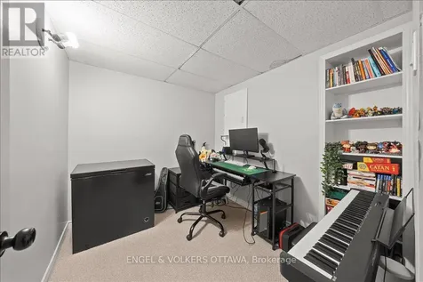 956 Cookshire Crescent Ottawa ON K4A 3K3