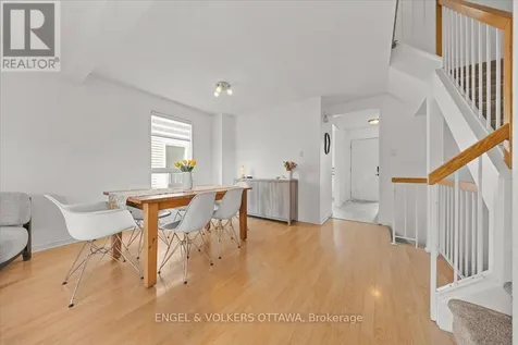 956 Cookshire Crescent Ottawa ON K4A 3K3