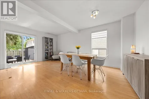 956 Cookshire Crescent Ottawa ON K4A 3K3