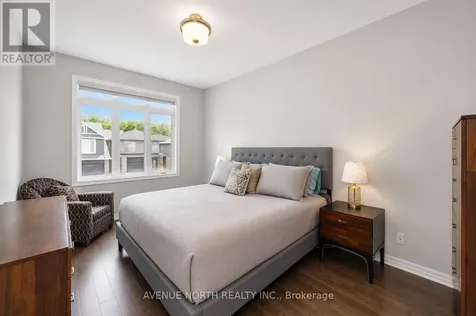 323 Lysander Place Ottawa ON K1K 3X8