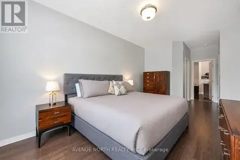 323 Lysander Place Ottawa ON K1K 3X8