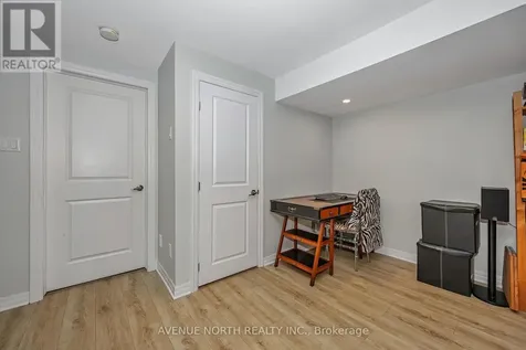 323 Lysander Place Ottawa ON K1K 3X8