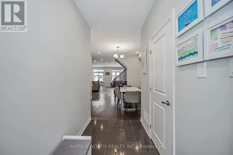 323 Lysander Place Ottawa ON K1K 3X8
