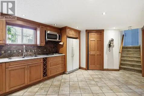 207 Christopher Drive Cambridge ON N1R 4S6