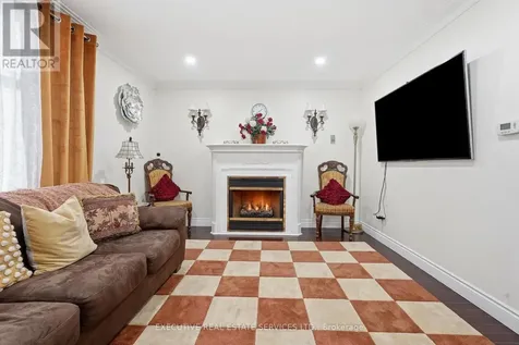 207 Christopher Drive Cambridge ON N1R 4S6