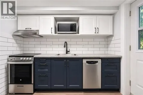 35 Vicmount Drive Kitchener ON N2M 2A2