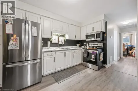 35 Vicmount Drive Kitchener ON N2M 2A2