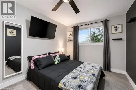 35 Vicmount Drive Kitchener ON N2M 2A2