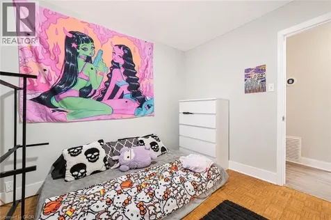 35 Vicmount Drive Kitchener ON N2M 2A2