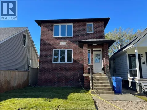 917 Mckay Avenue Windsor ON N9B 2A4