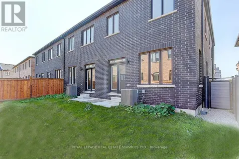 44 Hewison Avenue Richmond Hill ON L4S 0J2