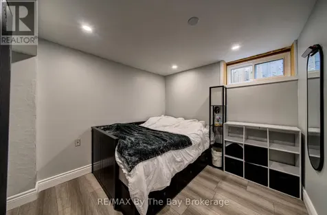 4 Watts Crescent Collingwood ON L9Y 4H2