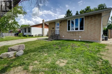 4 Watts Crescent Collingwood ON L9Y 4H2