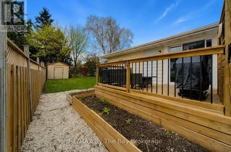 4 Watts Crescent Collingwood ON L9Y 4H2