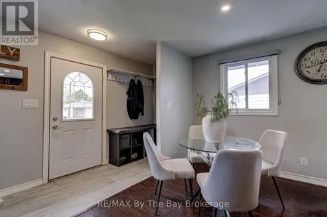 4 Watts Crescent Collingwood ON L9Y 4H2
