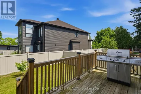 5B Kemp Drive Ottawa ON K1T 3W9