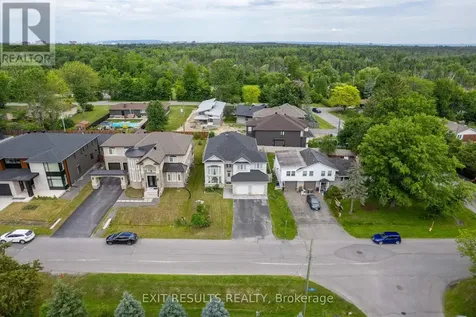 5B Kemp Drive Ottawa ON K1T 3W9