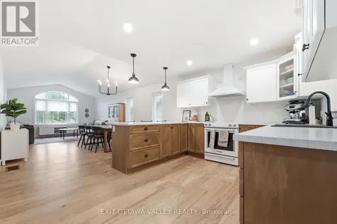 1038 Beatty Crescent Deep River ON K0J 1P0