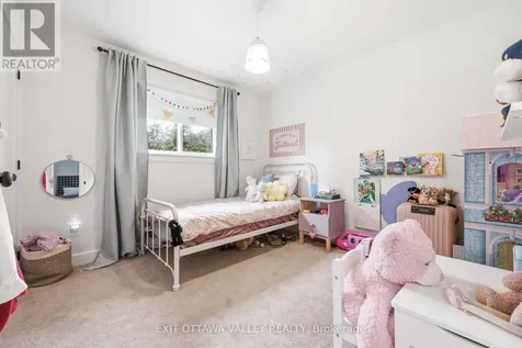 1038 Beatty Crescent Deep River ON K0J 1P0