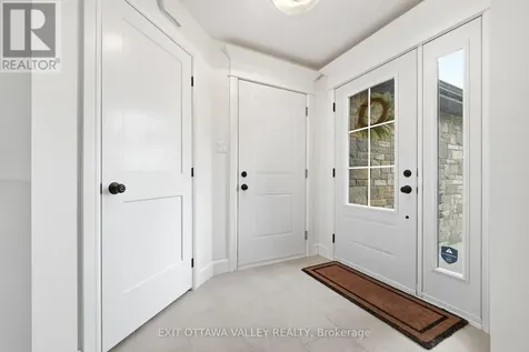 1038 Beatty Crescent Deep River ON K0J 1P0