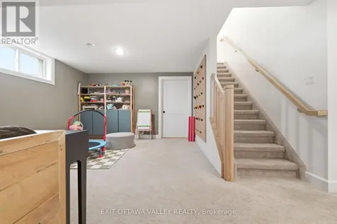 1038 Beatty Crescent Deep River ON K0J 1P0