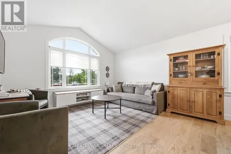 1038 Beatty Crescent Deep River ON K0J 1P0