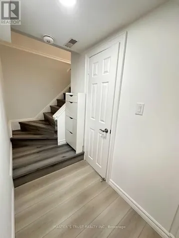 51 Farmstead Road Richmond Hill (rouge Woods) ON L4S 1W3