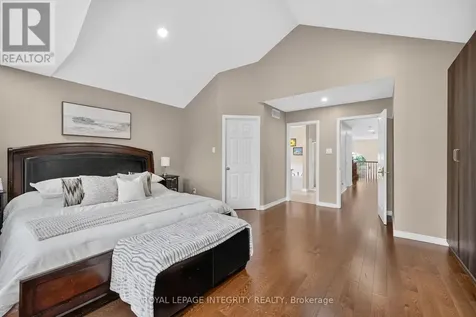 29 Nortoba Crescent Ottawa ON K2T 1G9