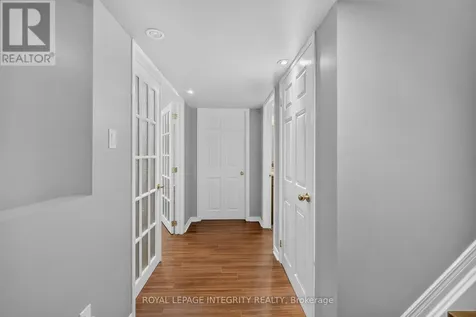 29 Nortoba Crescent Ottawa ON K2T 1G9